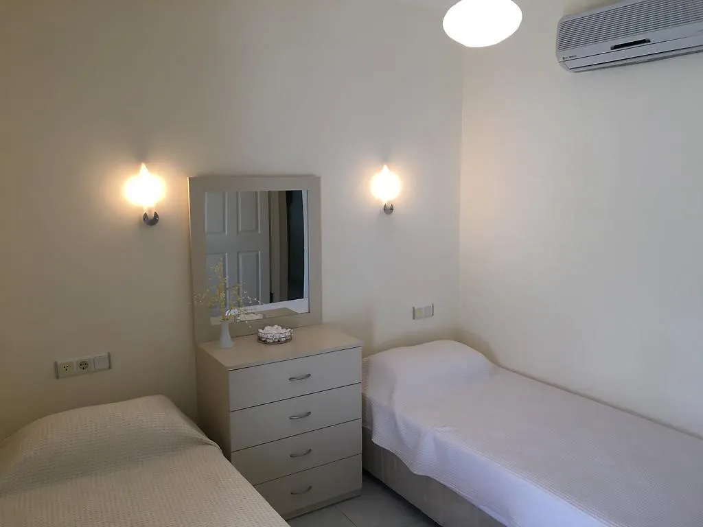 3 Bedrooms Apartment In Oeluedeniz, Ovacik